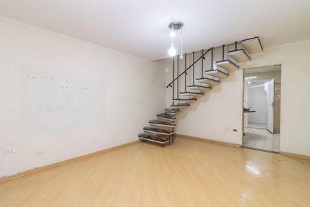 Sala de casa à venda com 2 quartos, 109m² em Vila Guilhermina, São Paulo