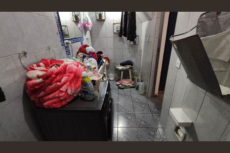 Casa à venda com 240m², 6 quartos e 2 vagas Casa à venda com 240m², 6 quartos e 2 vagasBanheiro da Suíte 1