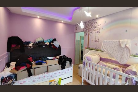 Casa à venda com 240m², 6 quartos e 2 vagas Casa à venda com 240m², 6 quartos e 2 vagasQuarto 1