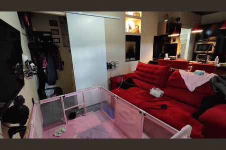 Sala de casa à venda com 6 quartos, 240m² em Jardim Bonifacio, São Paulo