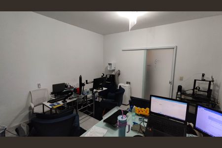 Casa à venda com 240m², 6 quartos e 2 vagas Casa à venda com 240m², 6 quartos e 2 vagasQuarto 2