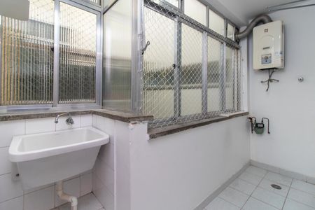 Apartamento à venda com 91m², 2 quartos e 1 vaga Apartamento à venda com 91m², 2 quartos e 1 vagaCozinha e Área de Serviço