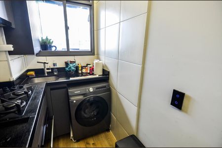 Apartamento à venda com 65m², 3 quartos e 1 vagaÁrea de Serviço
