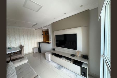 Apartamento à venda com 77m², 3 quartos e 2 vagasSala