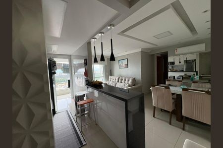 Apartamento à venda com 77m², 3 quartos e 2 vagasCozinha