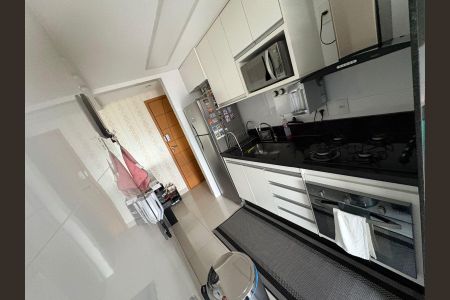 Apartamento à venda com 77m², 3 quartos e 2 vagasCozinha