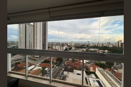 Apartamento à venda com 77m², 3 quartos e 2 vagasVaranda