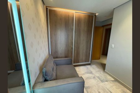 Apartamento à venda com 77m², 3 quartos e 2 vagasQuarto