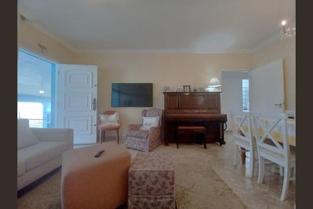 Foto 02 de casa à venda com 2 quartos, 260m² em Jardim Londrina, São Paulo