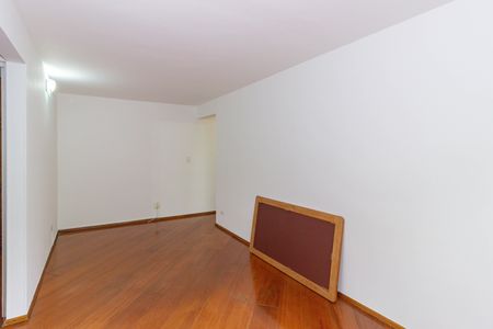 Sala de apartamento para alugar com 2 quartos, 56m² em Jardim Pinheiros, São Paulo