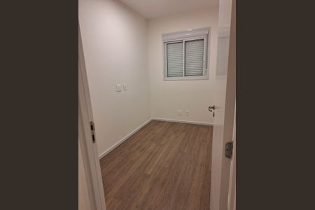 Quarto de apartamento à venda com 3 quartos, 67m² em Jardim Timbauhy, Barueri