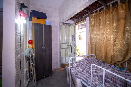 Sala de casa para alugar com 2 quartos, 48m² em Itaúna, São Gonçalo