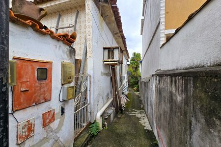 Casa para alugar com 48m², 2 quartos e 1 vaga Casa para alugar com 48m², 2 quartos e 1 vagaEntrada