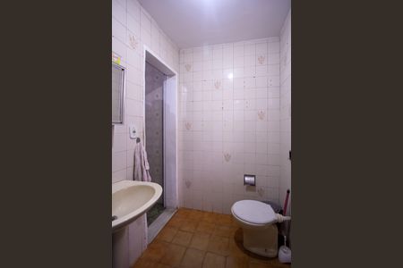 Casa para alugar com 48m², 2 quartos e 1 vaga Casa para alugar com 48m², 2 quartos e 1 vagaBanheiro Social