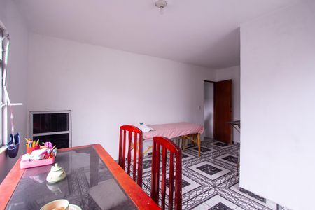 Casa para alugar com 48m², 2 quartos e 1 vaga Casa para alugar com 48m², 2 quartos e 1 vagaSuíte