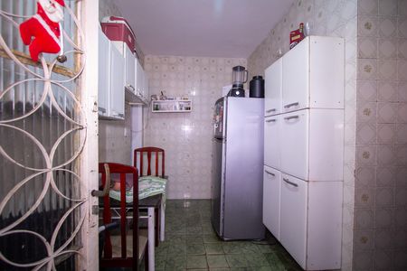 Casa para alugar com 48m², 2 quartos e 1 vaga Casa para alugar com 48m², 2 quartos e 1 vagaCozinha