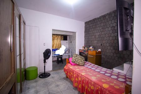 Sala de casa para alugar com 2 quartos, 48m² em Itaúna, São Gonçalo