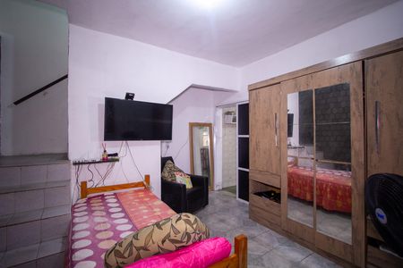 Sala de casa para alugar com 2 quartos, 48m² em Itaúna, São Gonçalo