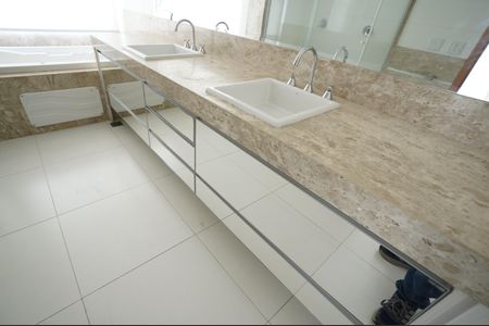 Apartamento à venda com 190m², 3 quartos e 2 vagas