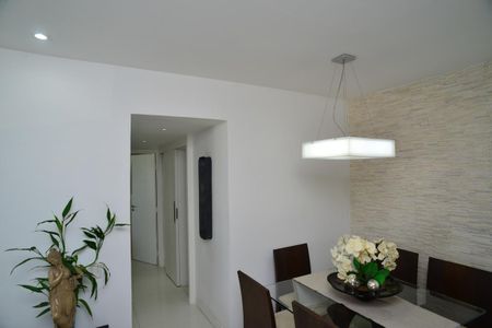 Apartamento à venda com 98m², 2 quartos e 1 vaga