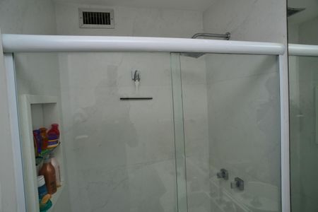 Apartamento à venda com 98m², 2 quartos e 1 vaga