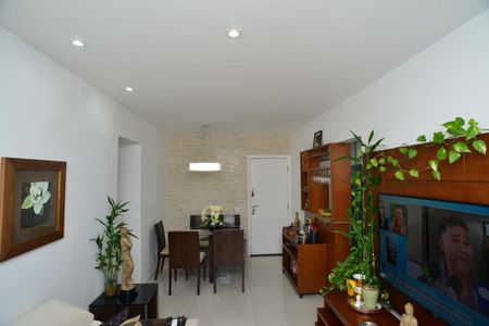 Apartamento à venda com 98m², 2 quartos e 1 vaga