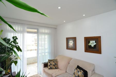 Apartamento à venda com 98m², 2 quartos e 1 vaga