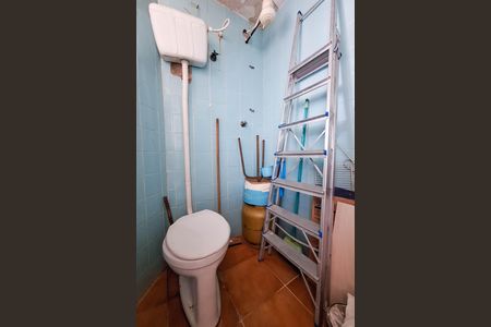 Apartamento à venda com 87m², 2 quartos e 1 vaga Apartamento à venda com 87m², 2 quartos e 1 vagaBanheiro de serviço