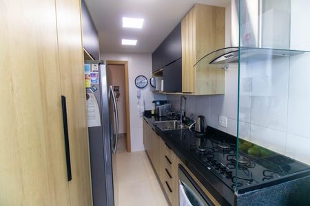 Apartamento à venda com 119m², 2 quartos e 1 vaga Apartamento à venda com 119m², 2 quartos e 1 vagaCozinha e Área de Serviço