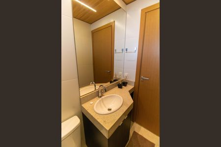 Apartamento à venda com 119m², 2 quartos e 1 vaga Apartamento à venda com 119m², 2 quartos e 1 vagaBanheiro Social