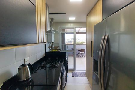 Apartamento à venda com 119m², 2 quartos e 1 vaga Apartamento à venda com 119m², 2 quartos e 1 vagaCozinha e Área de Serviço