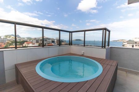 Apartamento à venda com 119m², 2 quartos e 1 vaga Apartamento à venda com 119m², 2 quartos e 1 vagaCobertura