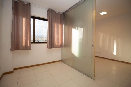 Sala de kitnet/studio para alugar com 1 quarto, 28m² em Crn 704/705, Brasília