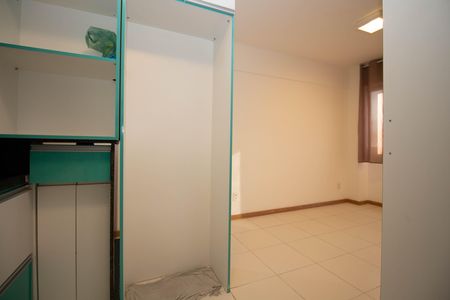 Studio para alugar com 28m², 1 quarto e sem vagaCozinha e Área de Serviço