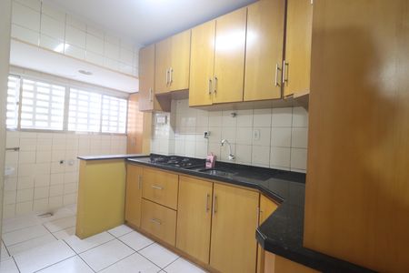 Apartamento à venda com 68m², 2 quartos e sem vagaCozinha e Área de Serviço