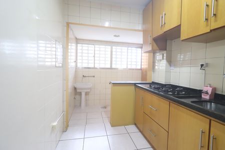 Apartamento à venda com 68m², 2 quartos e sem vagaCozinha e Área de Serviço
