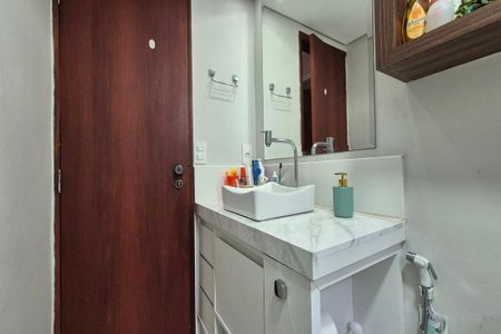Apartamento à venda com 50m², 2 quartos e 1 vaga Apartamento à venda com 50m², 2 quartos e 1 vagaBanheiro