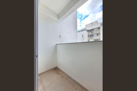 Varanda  de apartamento à venda com 2 quartos, 55m² em Buritis, Belo Horizonte