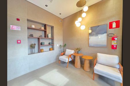 Hall de entrada de apartamento à venda com 2 quartos, 55m² em Buritis, Belo Horizonte