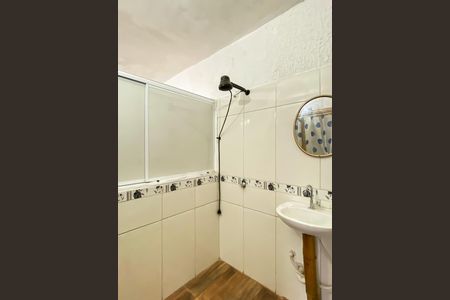 Casa para alugar com 72m², 2 quartos e sem vagaBanheiro 