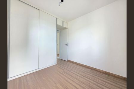 Apartamento à venda com 55m², 2 quartos e 2 vagas Apartamento à venda com 55m², 2 quartos e 2 vagasQuarto 2