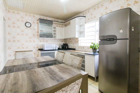 Casa para alugar com 220m², 3 quartos e 1 vaga Casa para alugar com 220m², 3 quartos e 1 vagaCozinha
