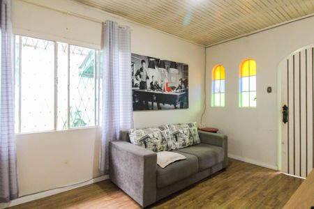 Casa para alugar com 220m², 3 quartos e 1 vaga Casa para alugar com 220m², 3 quartos e 1 vagaSala