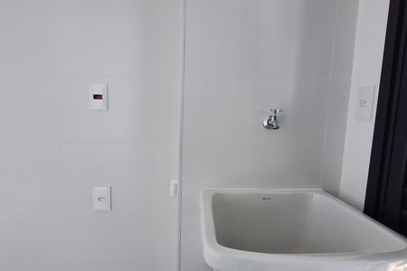 Apartamento à venda com 109m², 2 quartos e 3 vagas Apartamento à venda com 109m², 2 quartos e 3 vagasLavanderia
