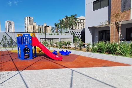 Apartamento à venda com 109m², 2 quartos e 3 vagas Apartamento à venda com 109m², 2 quartos e 3 vagasPlayground