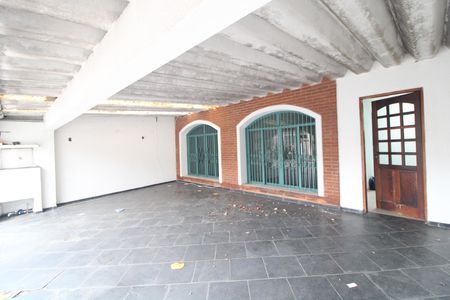 Casa à venda com 140m², 3 quartos e 3 vagasGaragem