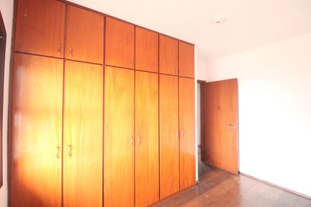 Casa à venda com 140m², 3 quartos e 3 vagasQuarto 2