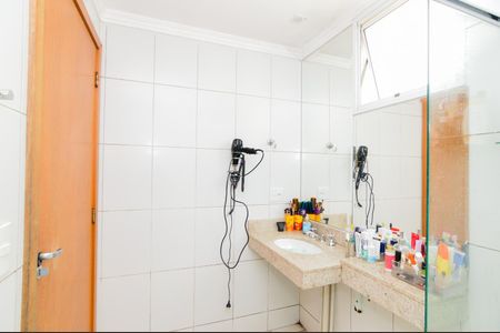 Apartamento para alugar com 93m², 3 quartos e 2 vagasBanheiro do Quarto 3 - Suíte