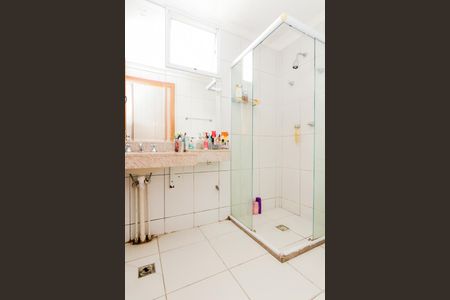 Apartamento para alugar com 93m², 3 quartos e 2 vagasBanheiro do Quarto 3 - Suíte