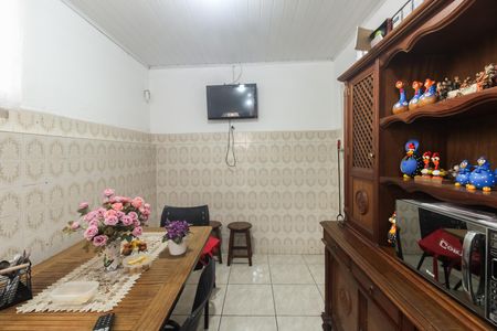 Casa à venda com 567m², 2 quartos e 3 vagas Casa à venda com 567m², 2 quartos e 3 vagasCozinha